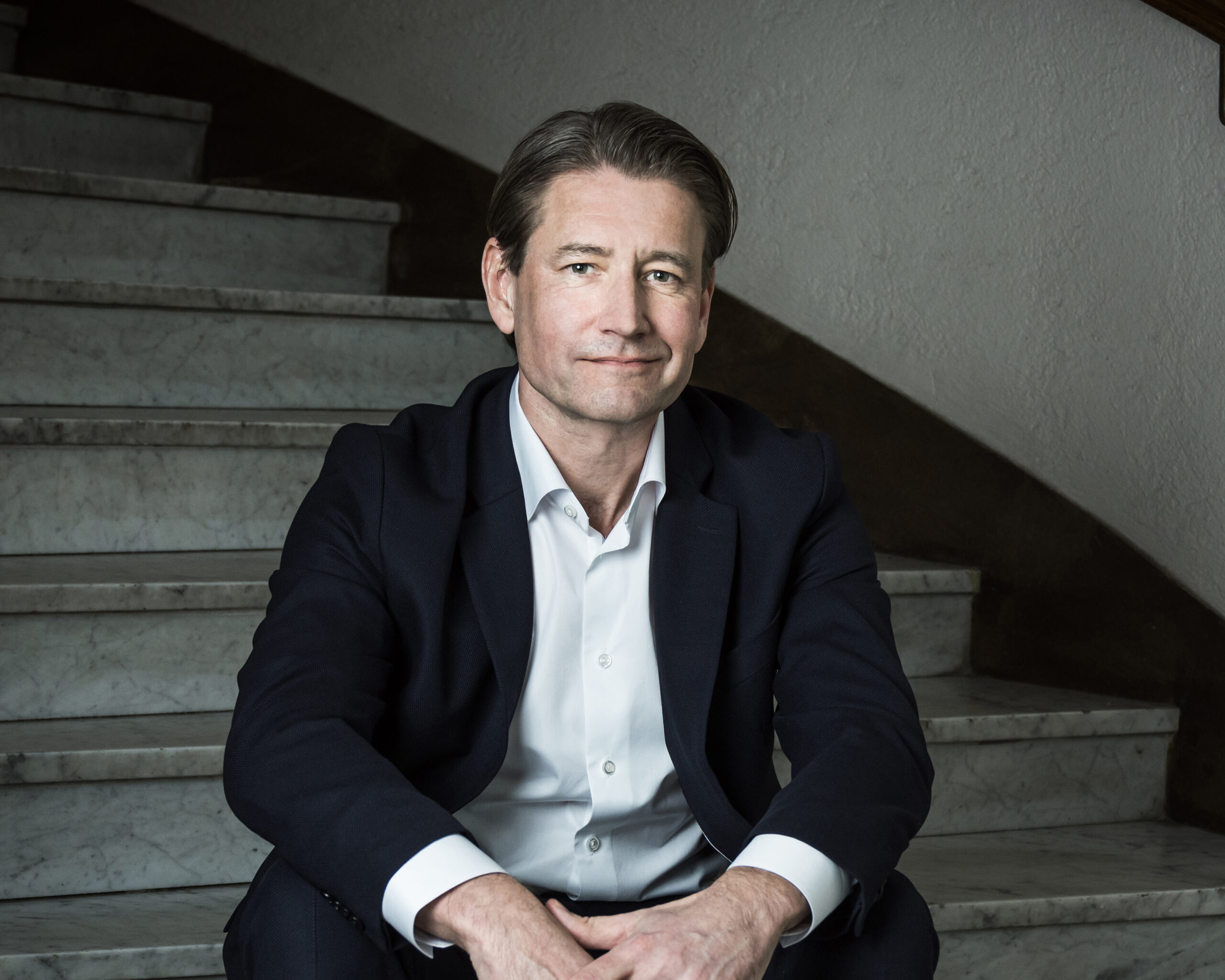 _AT19398 ÄGER copy 2